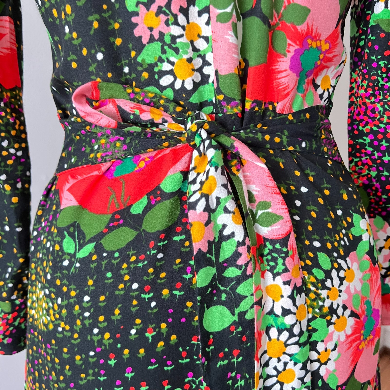 1970s Vintage Button Front Floral Maxi Dress Psychedelic Mod Long Sleeves Boho