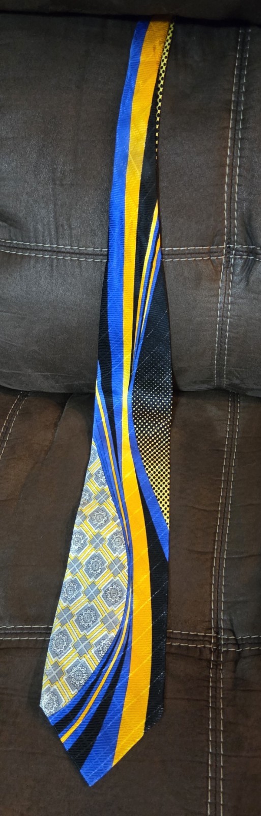 1990s Rare Vintage Spectacular Tie!❤️