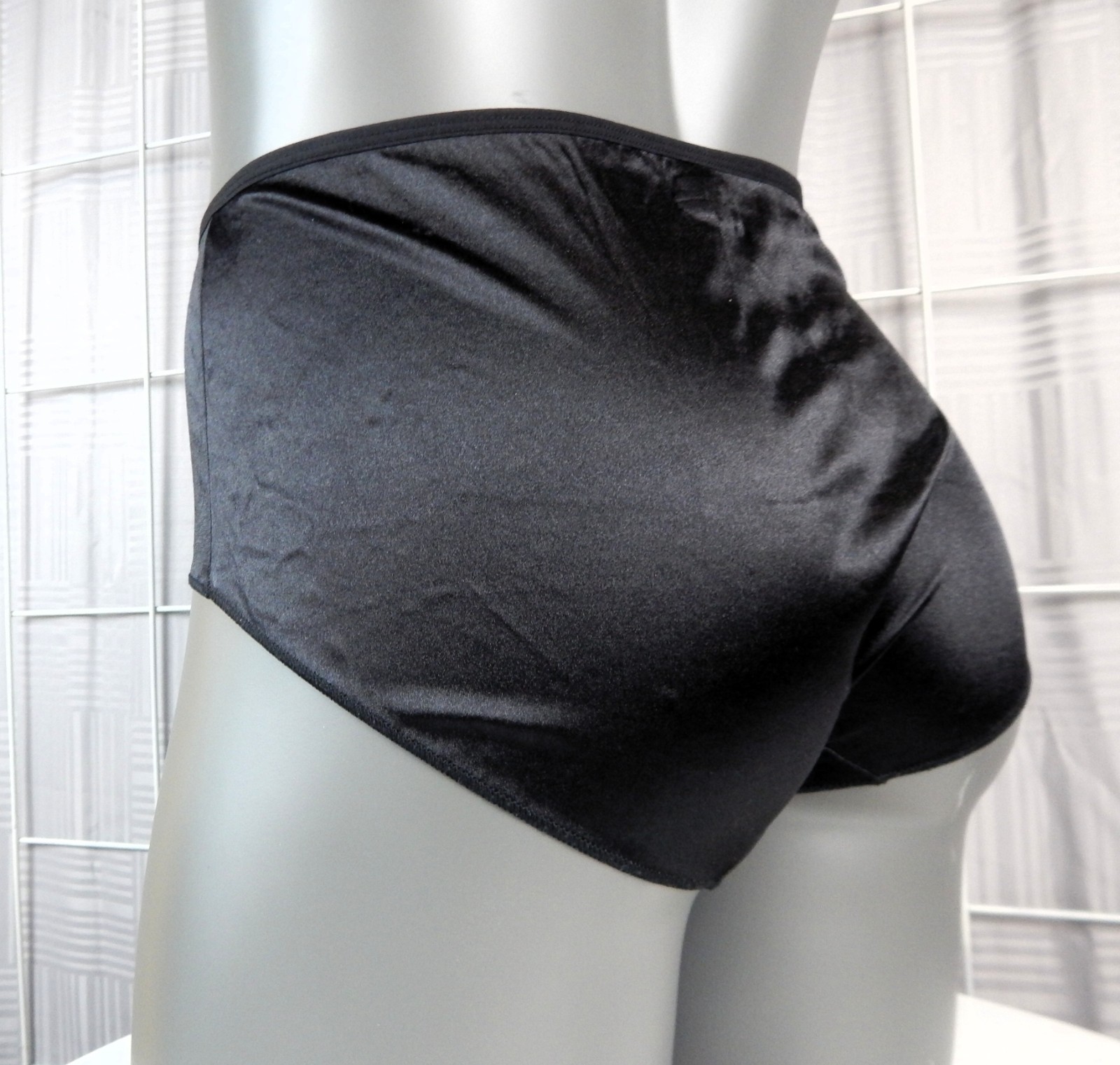 Vintage Hanes Black Second Skin Satin Silky Shiny Hi-Cut Brief Size 9