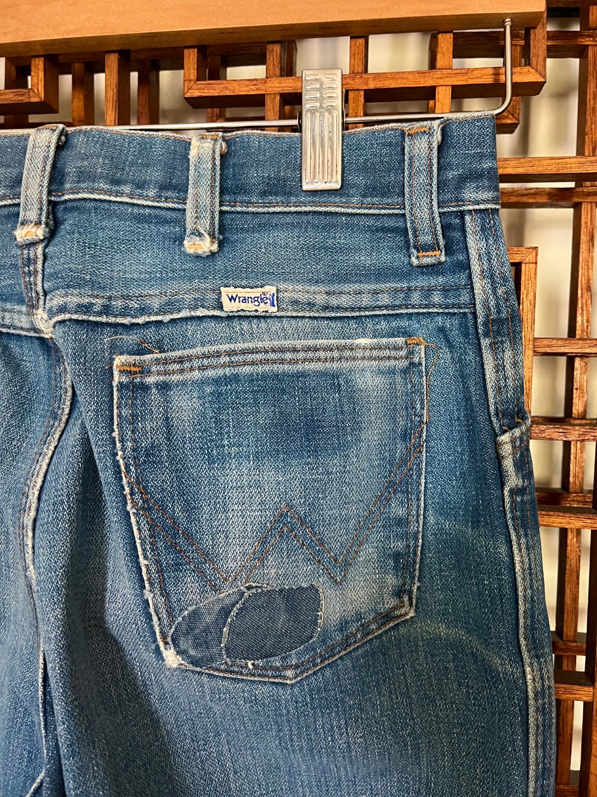 Vintage 1970s Wrangler Bootcut Flare Distressed Jeans Hippy Denim Hippie Bell 6S
