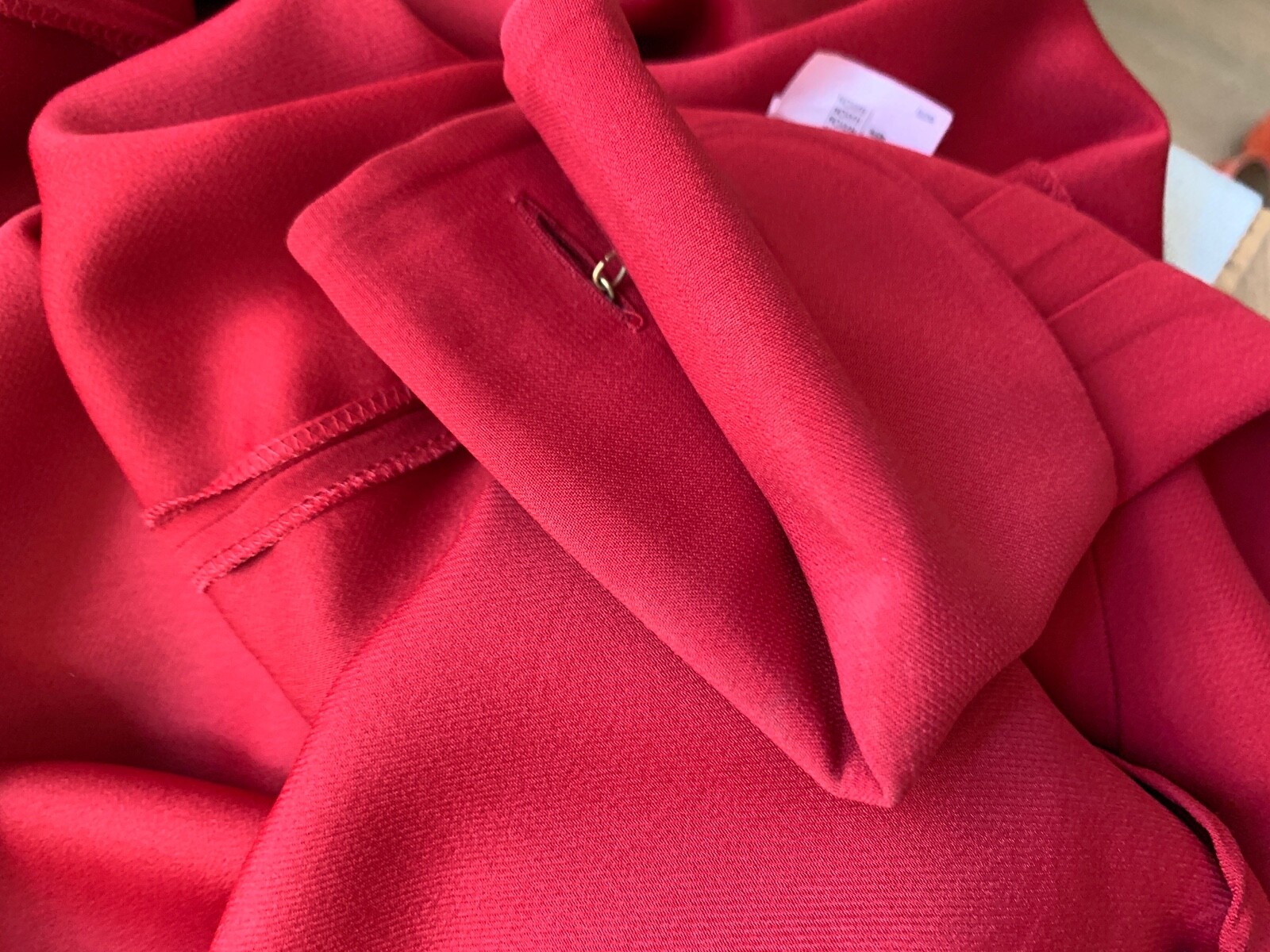 Moschino Couture VTG 80s Dove Sei Palommella Bianca? Red Long Sleeve Blouse IT42
