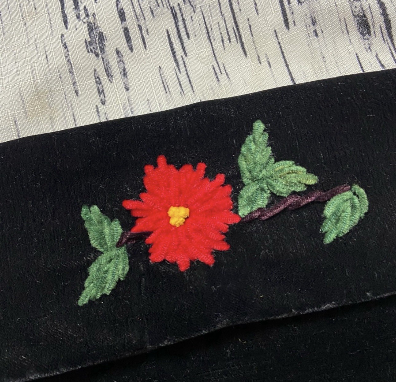 Vintage Velvet Clutch Purse Embroidered Poinsettia Flower Holiday Hong Kong
