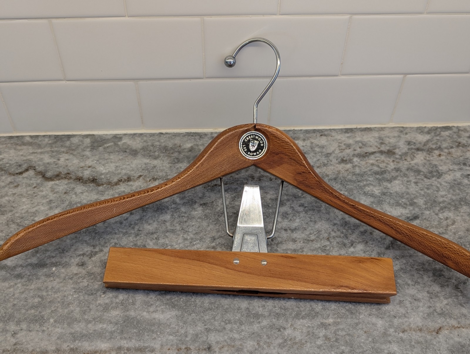 Vintage Hangers Solid Wooden Lee Rowan Wooden 17″ Suit Hanger
