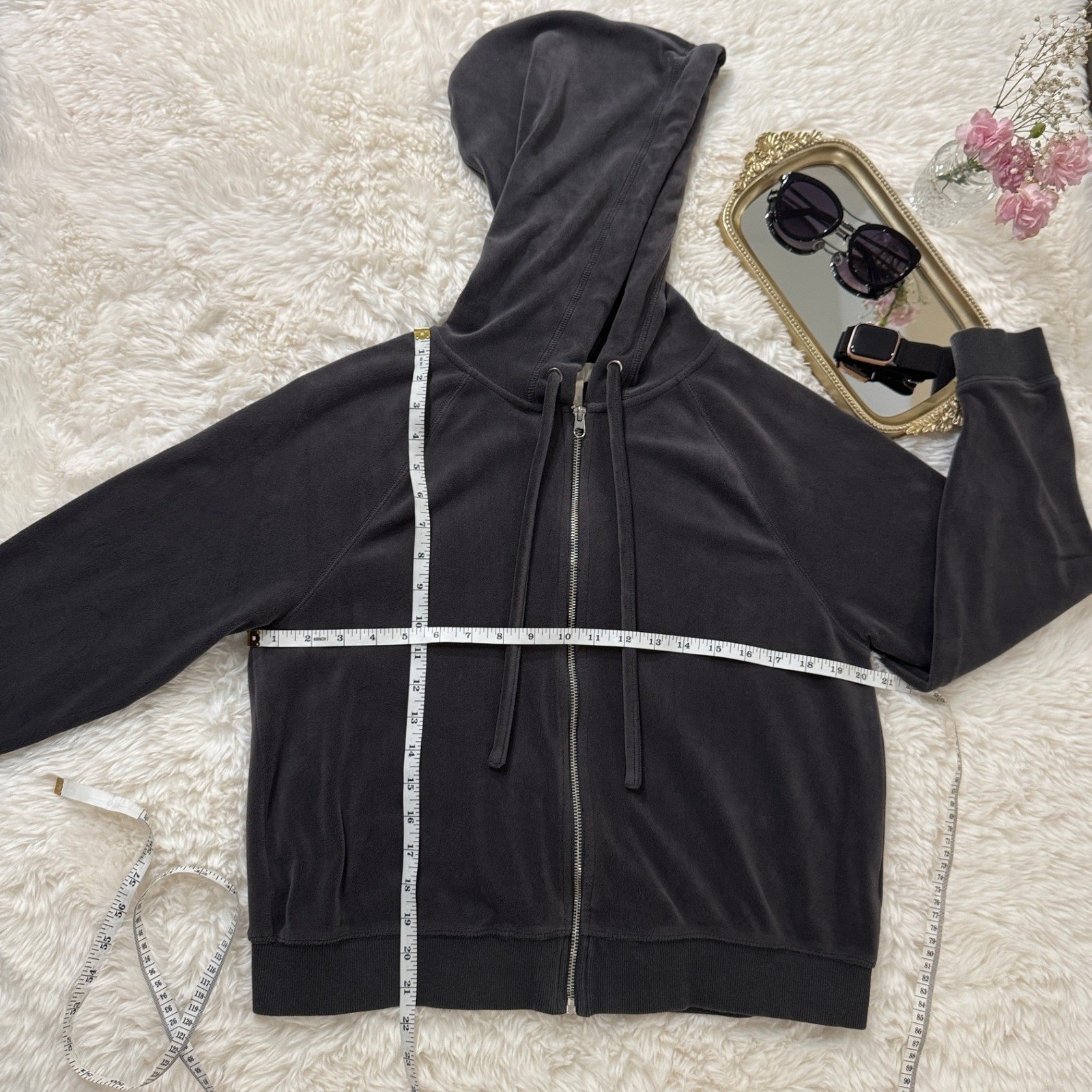 Vintage H&M L.O.G.G hoodie velour cozy Y2K aesthetic gray zip S