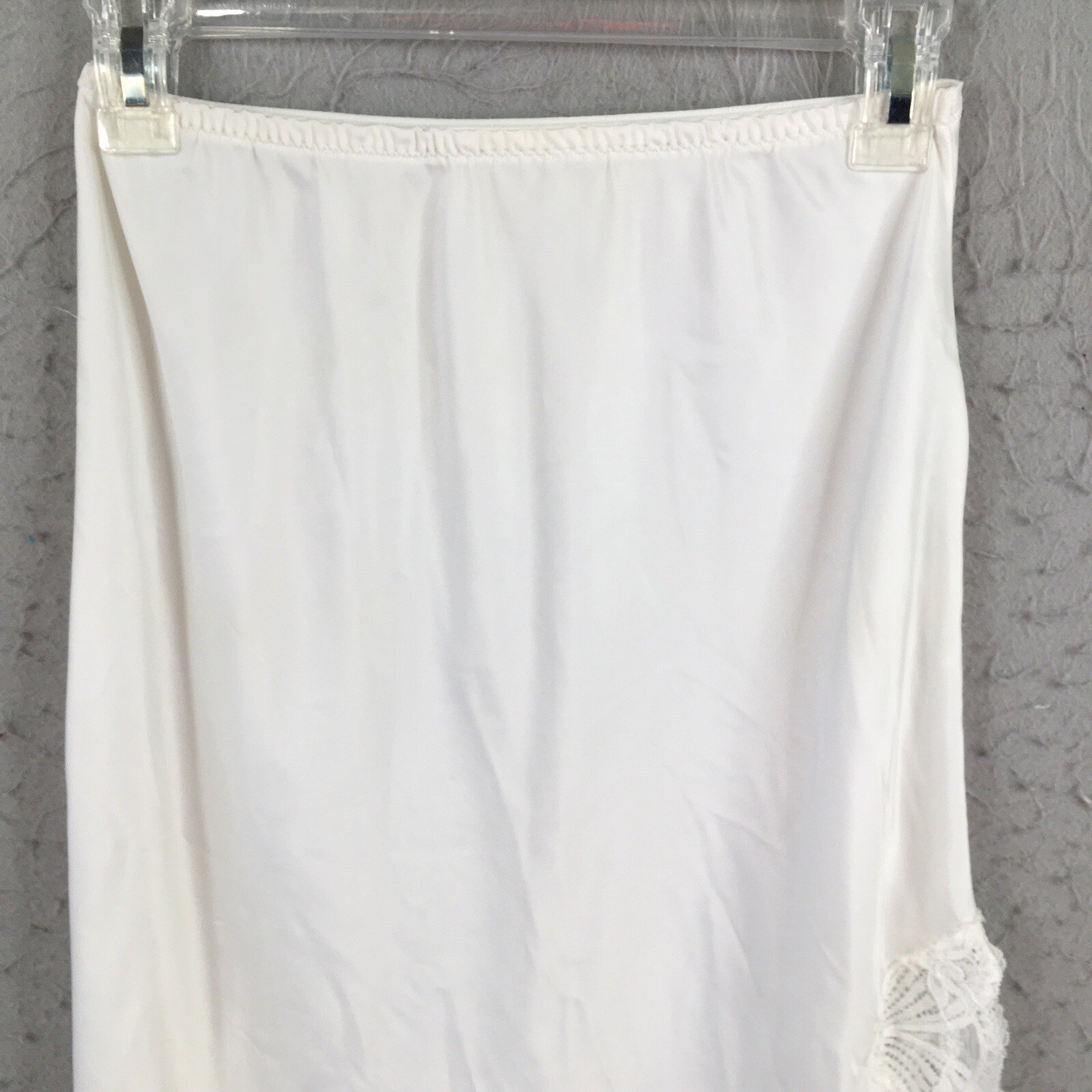 Vintage Wonder Maid Slip Skirt Womens Small White Nylon Non Cling Lace Trim USA
