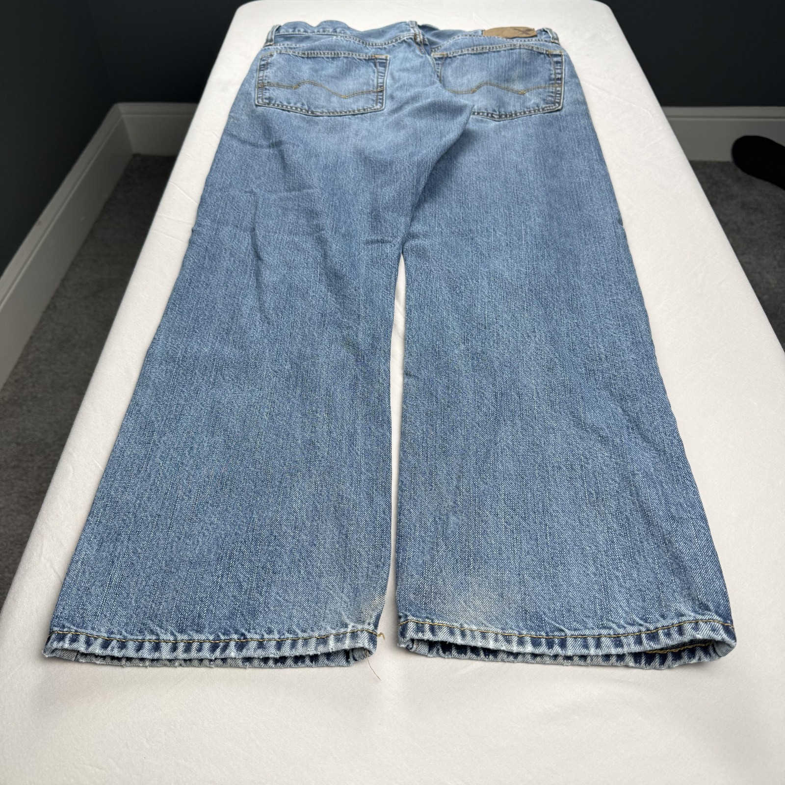 American Eagle Outfitters Jeans Mens 32×32 Blue Light Wash Wide Leg Denim Pants