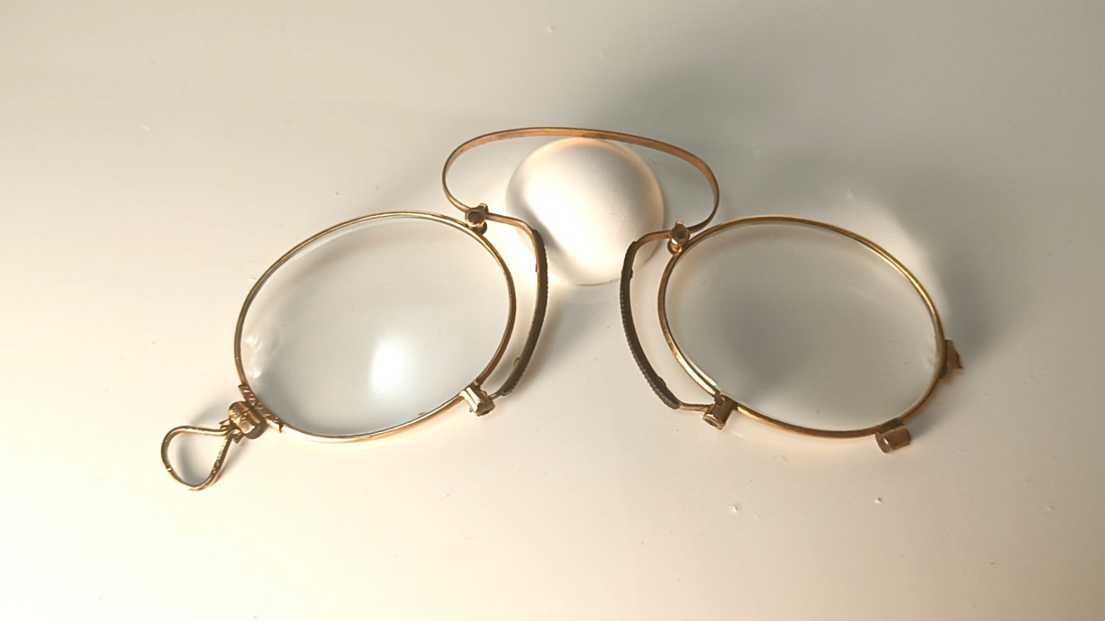Antique eyeglasses lornette pince nez frame oval 14kt Gold
