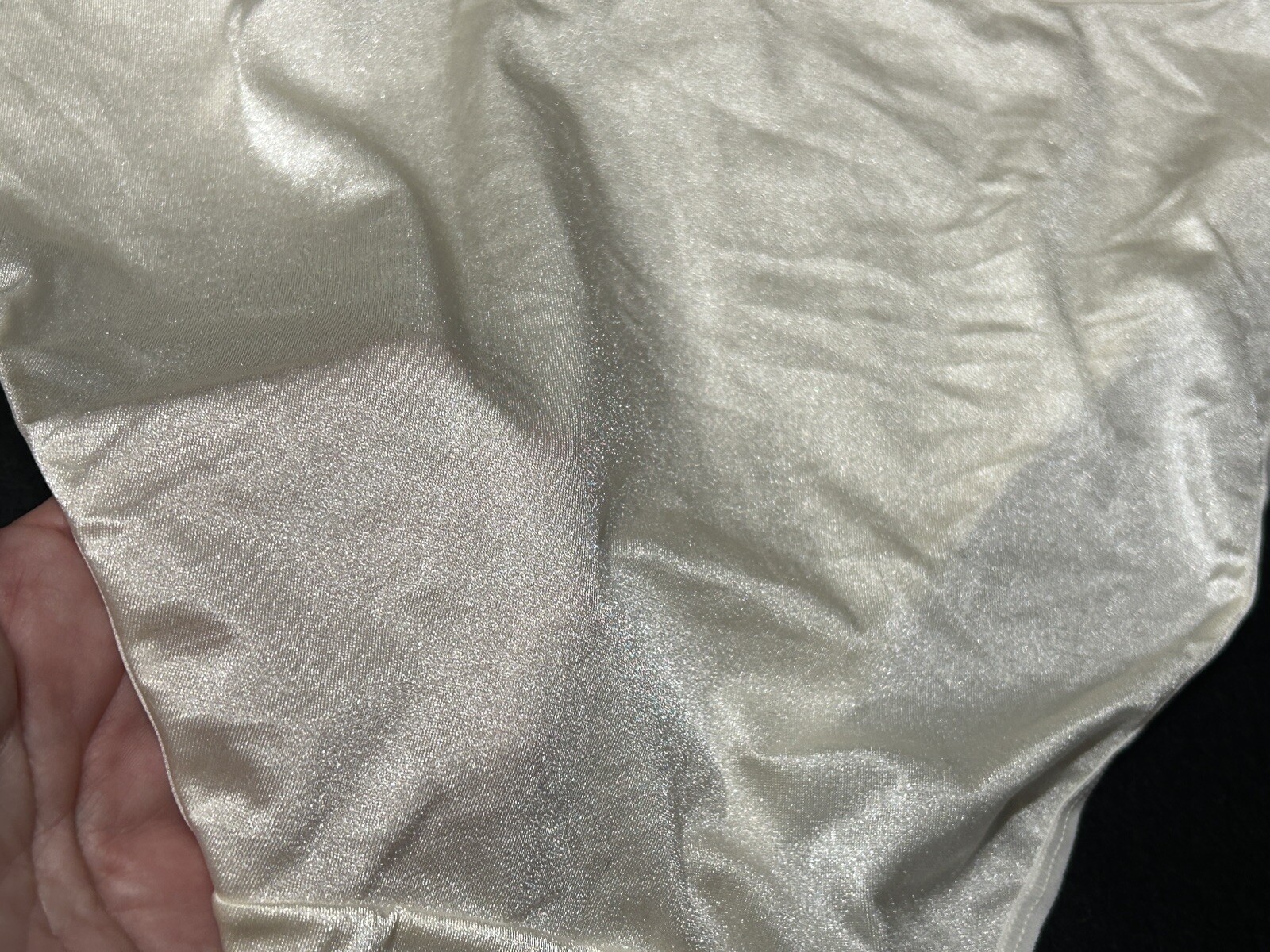 Vtg CACIQUE Second Skin Satin Glossy Hi-Cut 18/20 Ivory Shimmer Panties #194