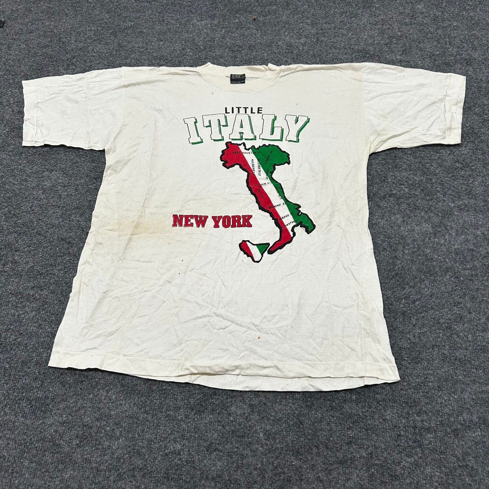 Vintage T-Shirt Mens Size L Little Italy New York Graphic Off-White Cotton Tee