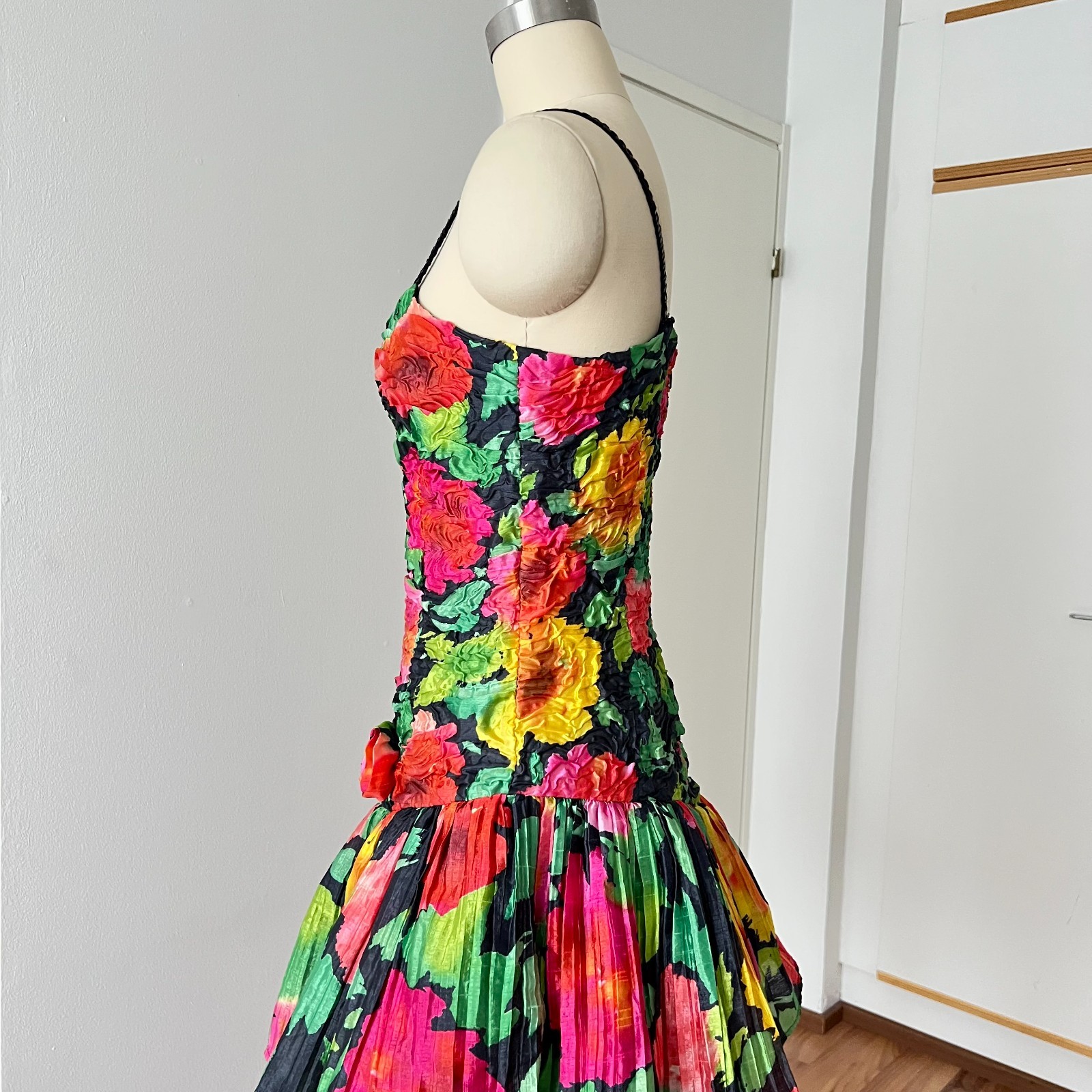 1980s Floral Taffeta Cocktail Party Dress Tiered Retro Prom Evening Gown Retro