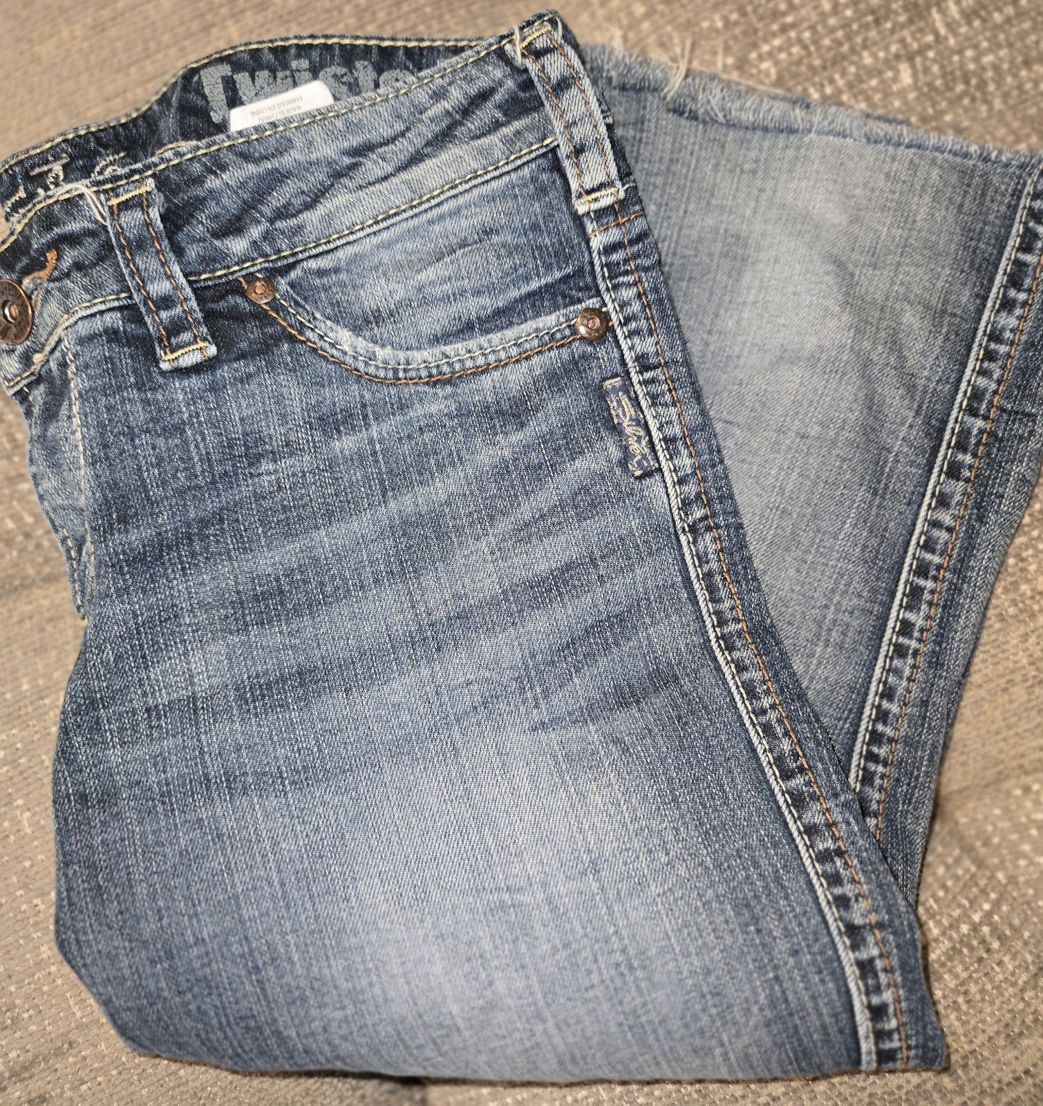 Silver Twisted Mid Capri Jeans Women’s Size W29/L33