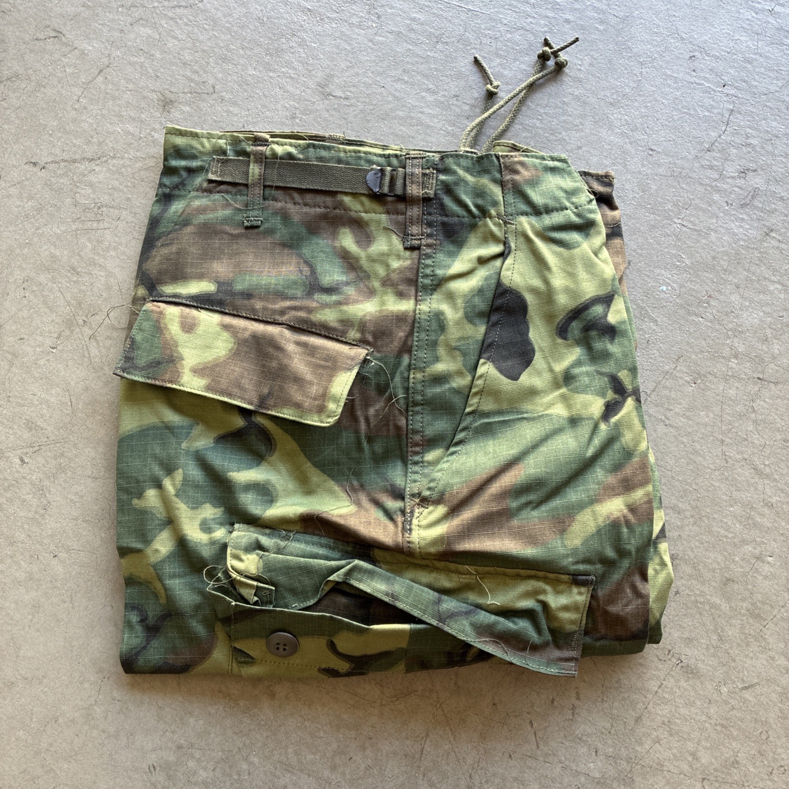 Vintage 60s Vietnam War Era NOS ERDL Camo Cargo Rip Stop Pant S Long