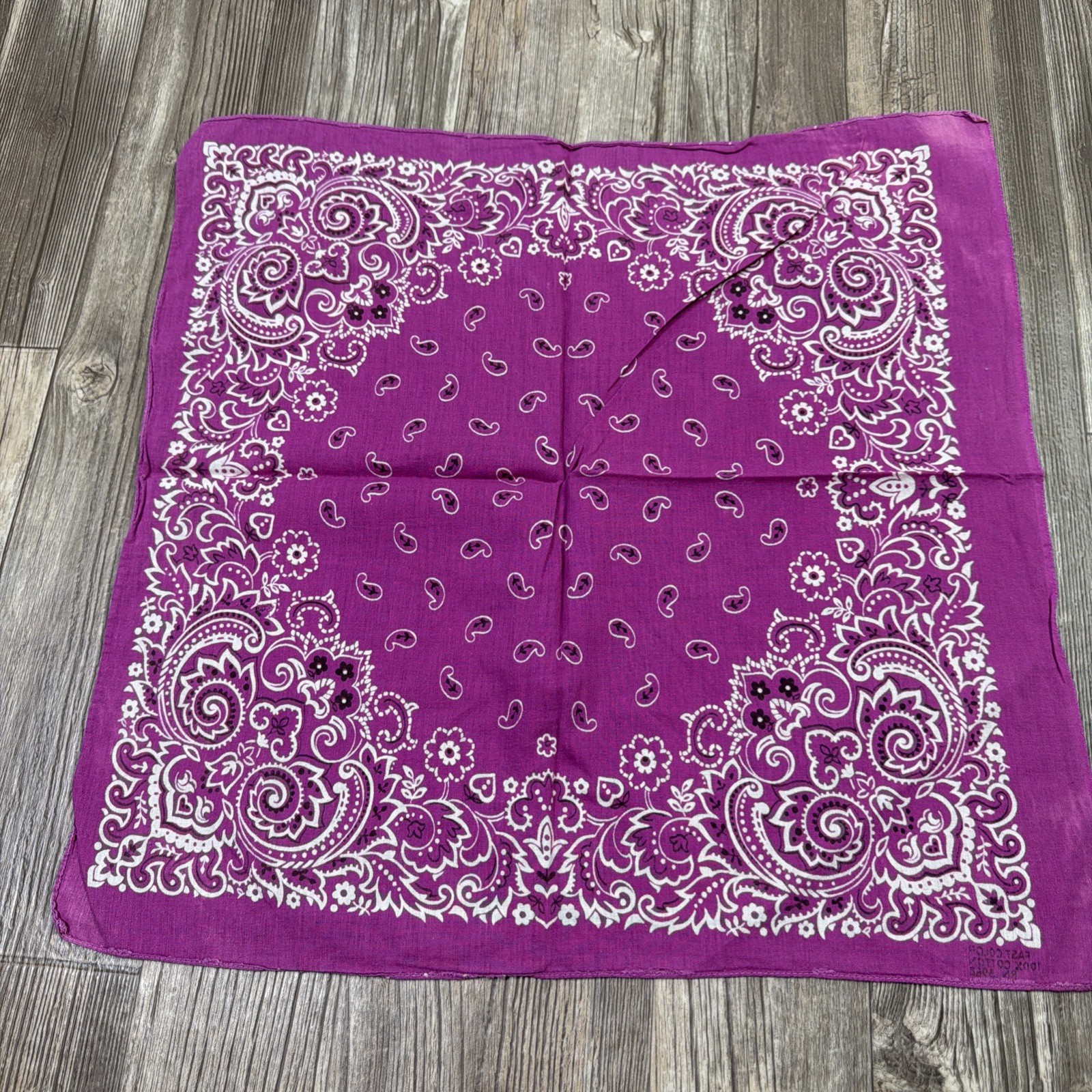 Vintage Faded Fast Color USA All Cotton Purple Bandanna Floral Paisley 20×20