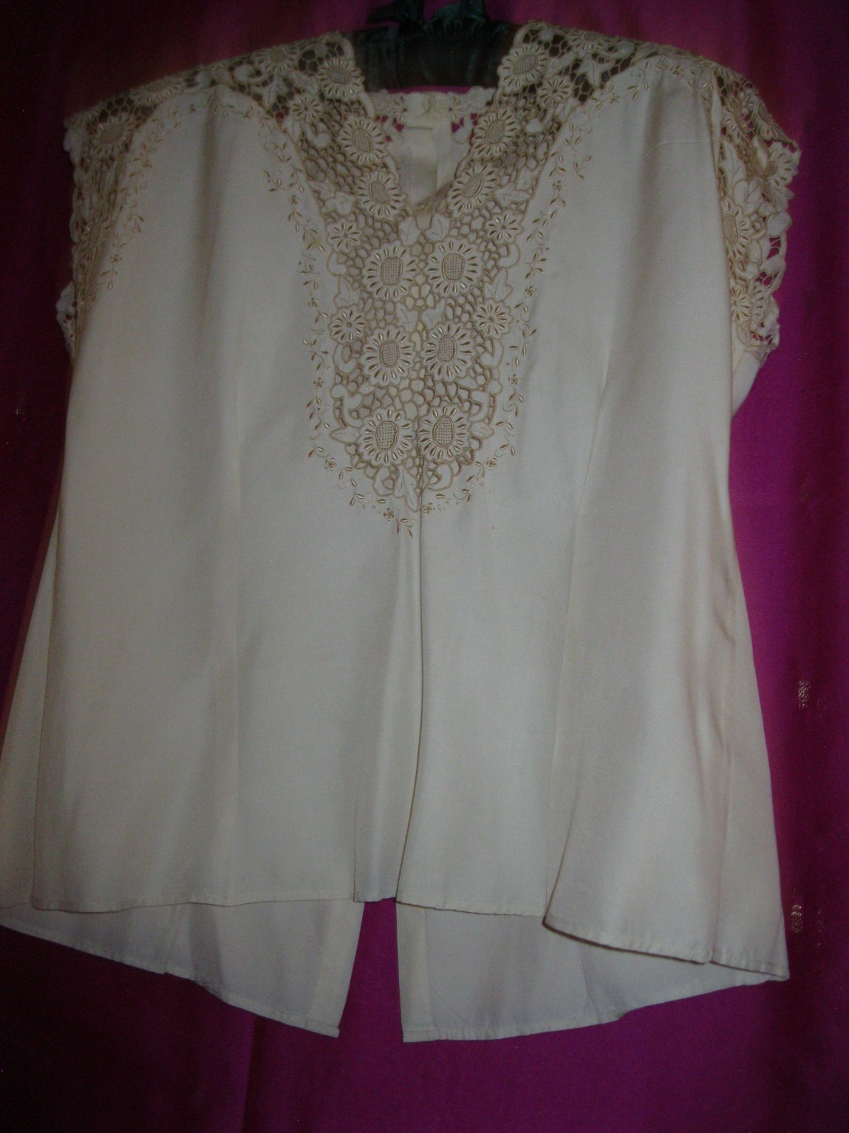 VINTAGE, CHINA SILK BLOUSE W/ ORNATE OPEN WORK/EMB., SZ. XS.,S/S, CREAM COLORED