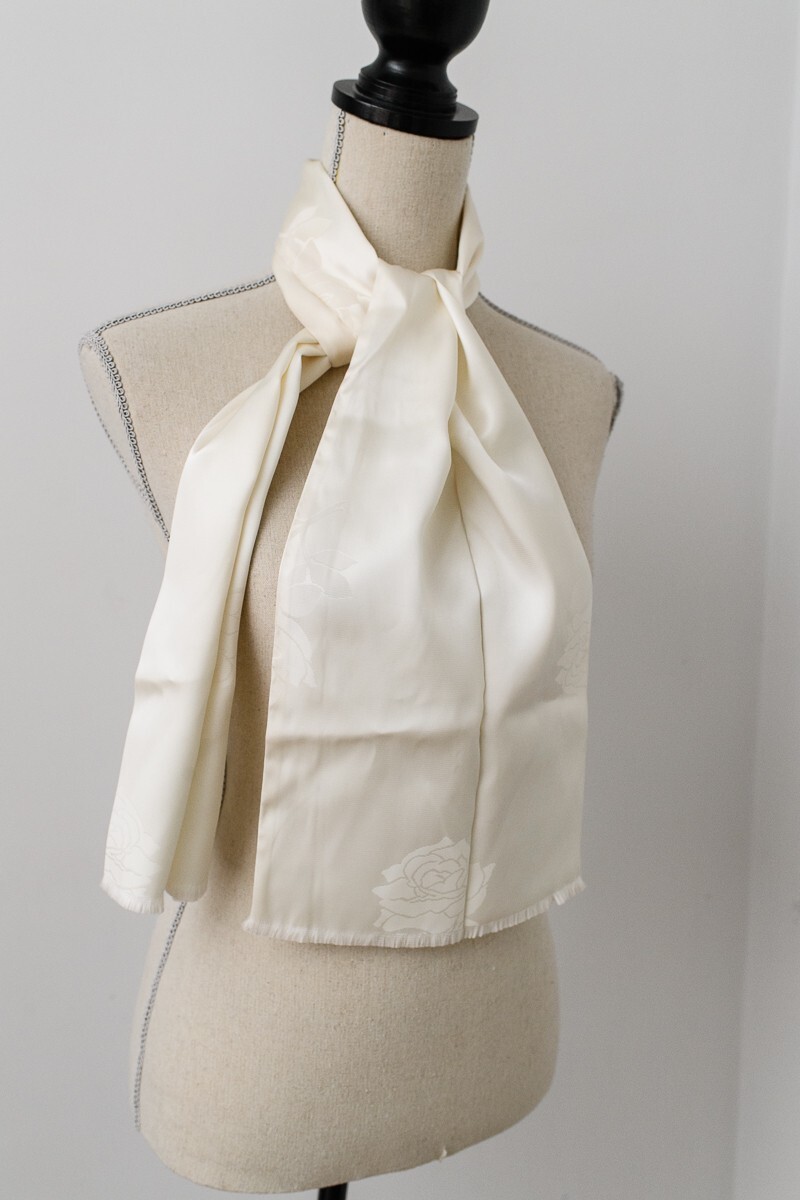 Echo vintage White satin acetate rayon made in Japan scarf rose flaw