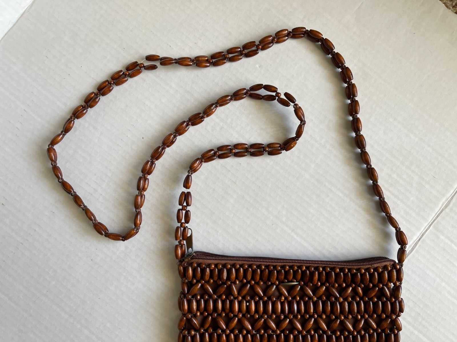 Vintage Scala Wooden Beaded Shoulder Bag Fabric Lining Inner Zip Pocket 9″x9″