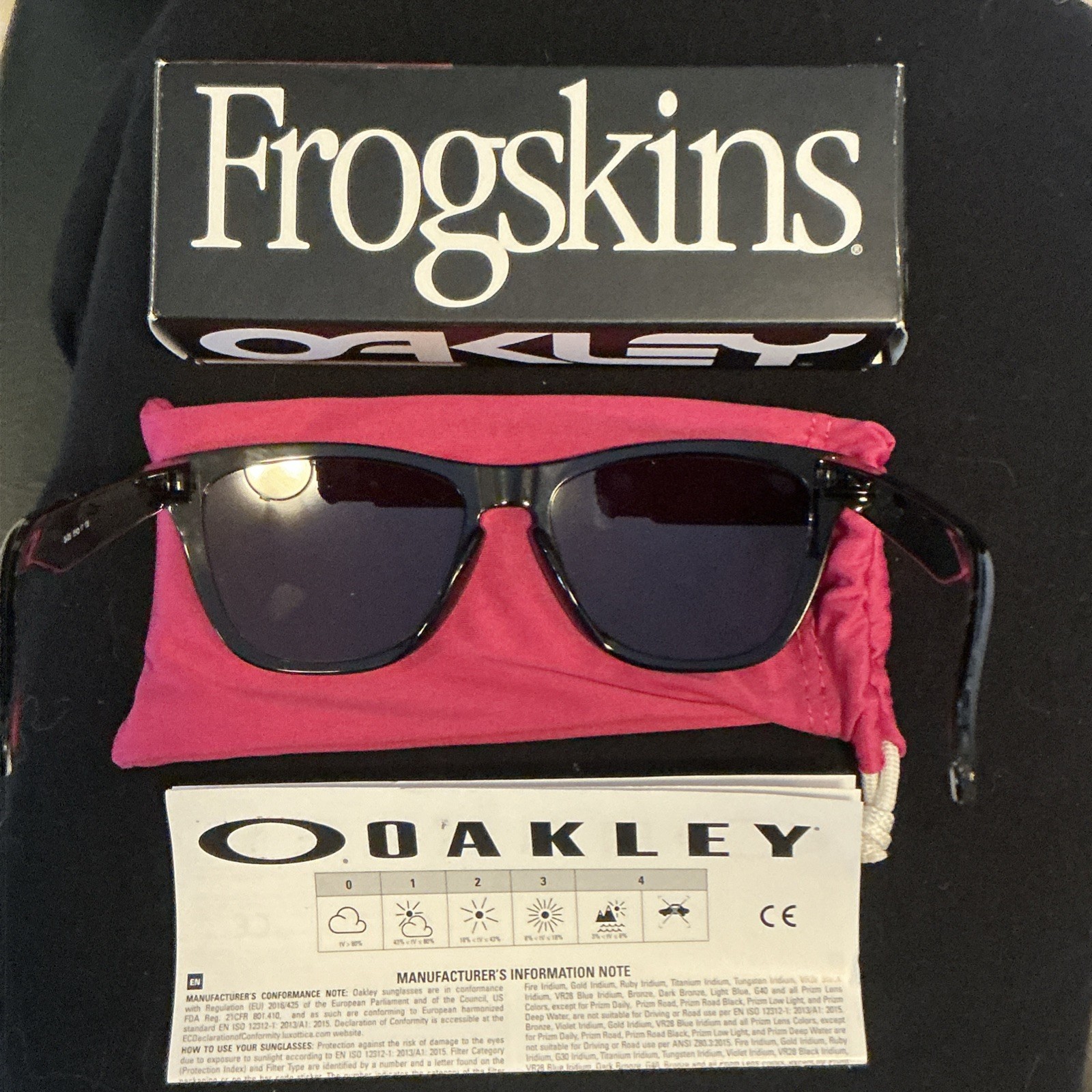 Oakley Frogskins Sunglasses 9013 24-306 Polished Black Frame NEW