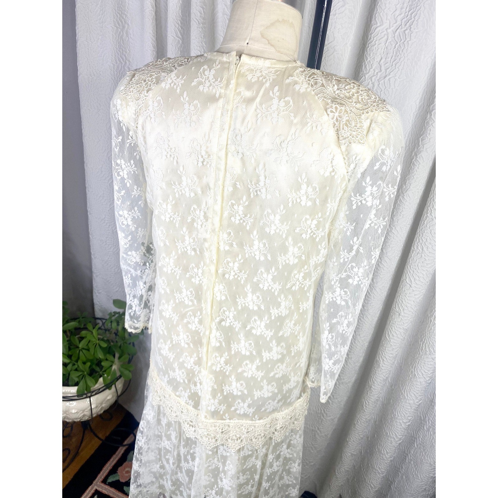Vintage 1980s White Lace Drop Waist Wedding Dress, Size Medium