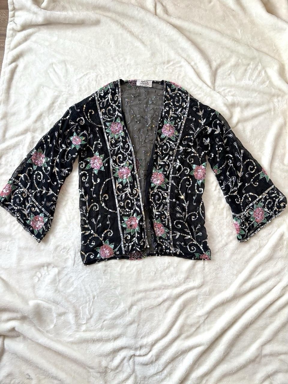 Vintage 80s/90s Swee Lo Collection 100% silk beaded and sequin jacket / kimono