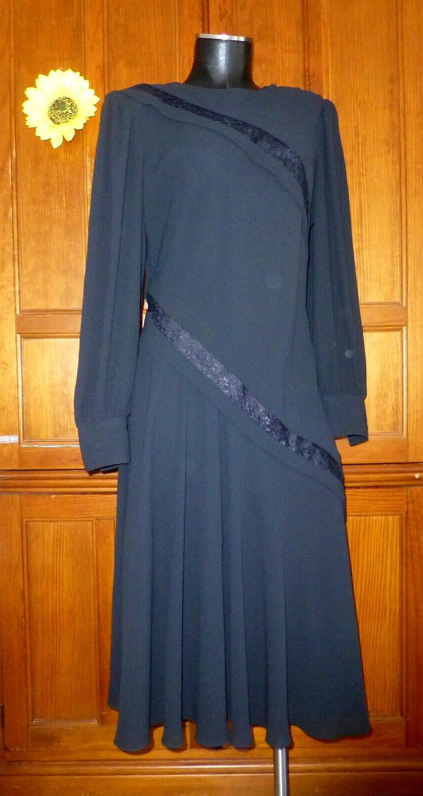 Vintage 80s Pierre CARDIN Boutique Black Crepe Lace Long Slv Midi DRESS sz 12