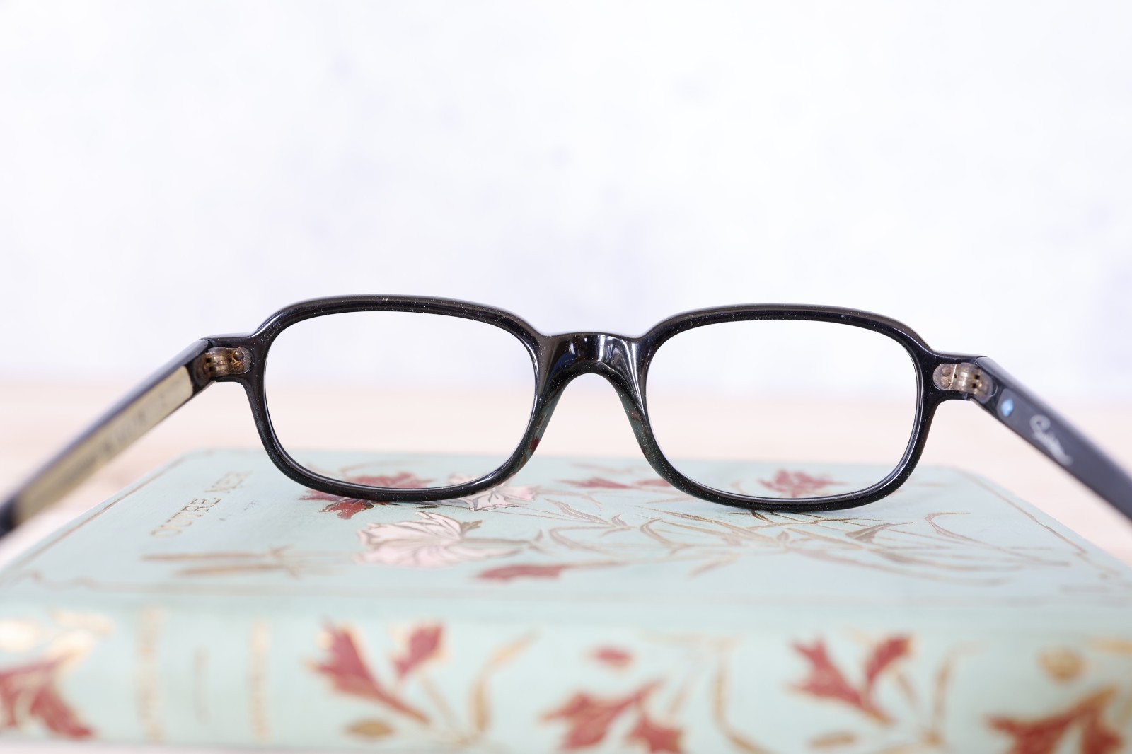 Vintage eyeglass 1960s Made In Germany by saphira oval shaped Black