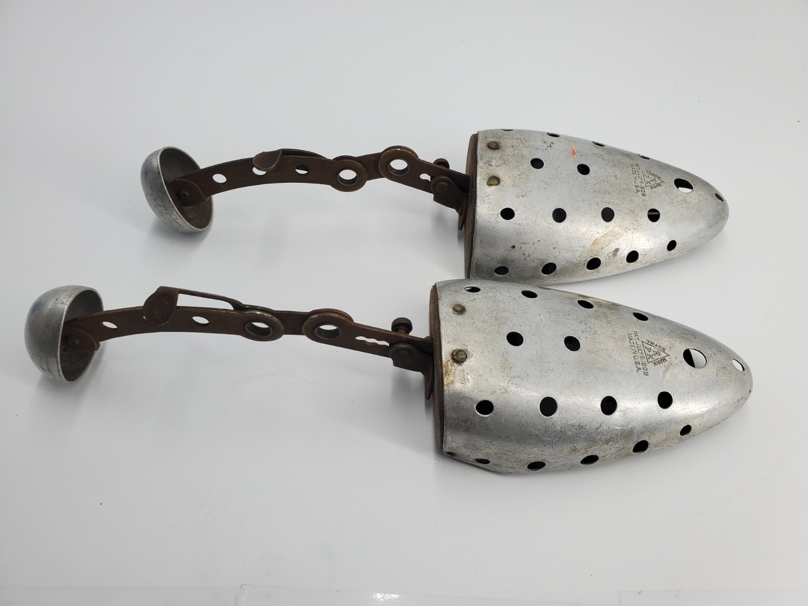 Vintage 1909’s Aluminium Folding Metal Shoe Trees 10D (C28)**