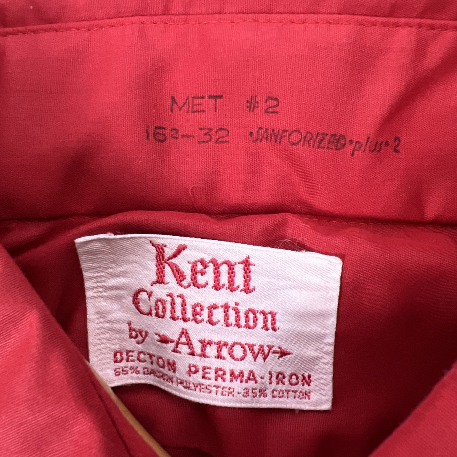 VTG 70s Arrow Kent Collection Mens 16-32 Red Dagger Collar Long Sleeve Button Up