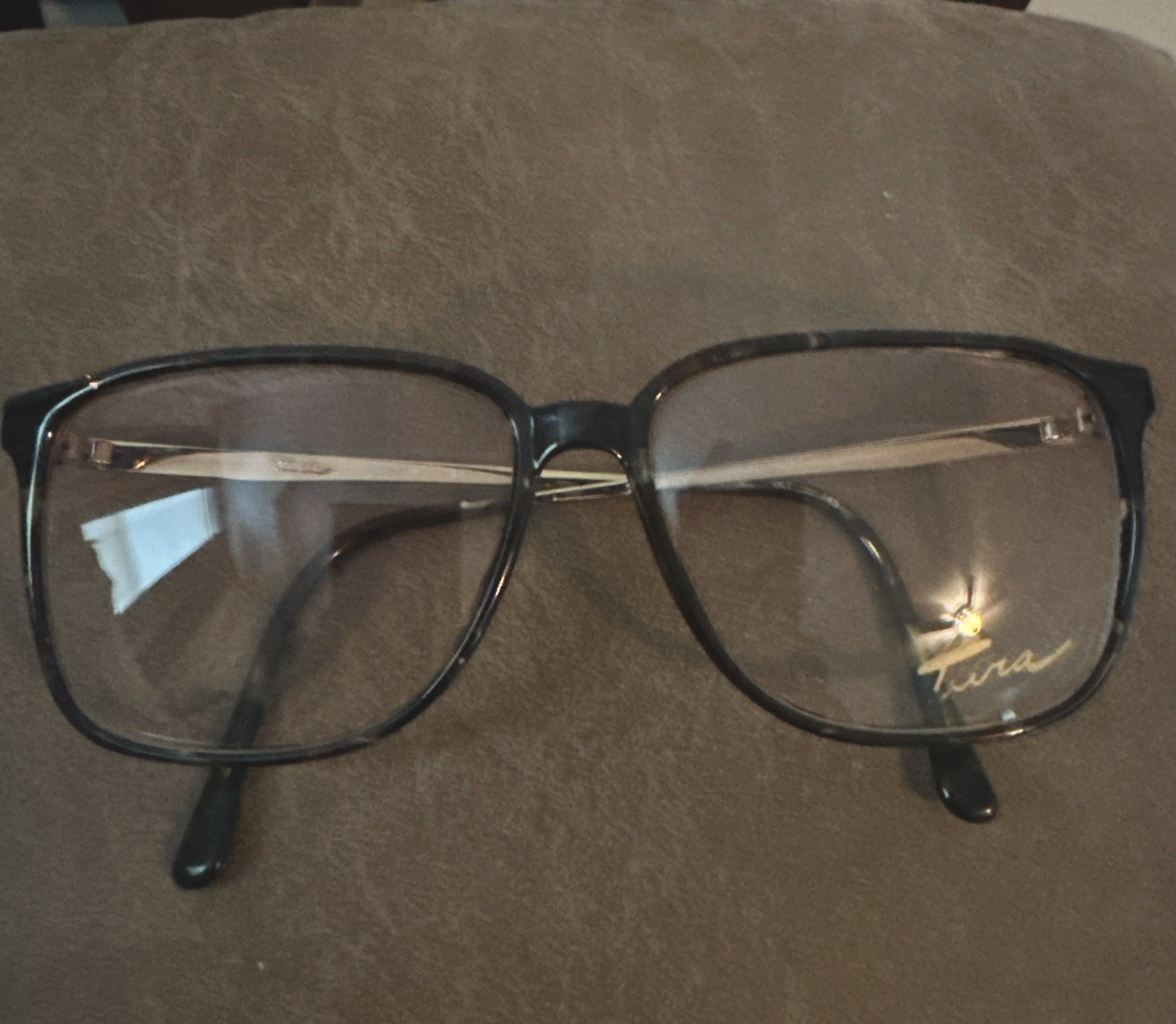 TURA VINTAGE Multicolor Tortoise Glasses Sunglasses Gold Made In Japan