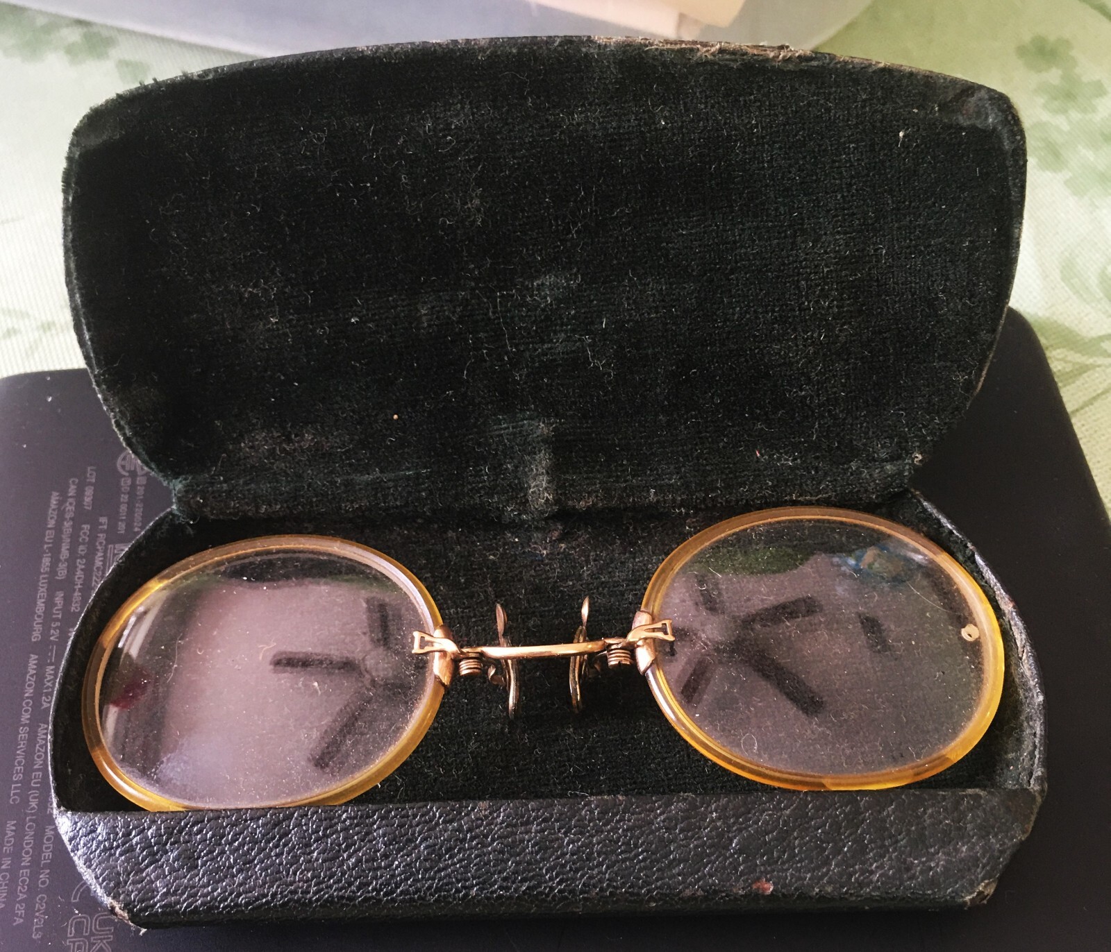 Vintage 12k Gold Filled Shur-On Pince Nez Eye Glasses W. Case