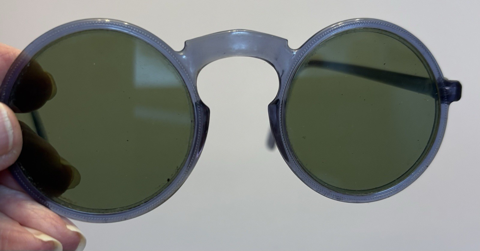 1930s Vintage Clear Blue Celluloid Sunglasses Round Green Lens Keyhole Bridge