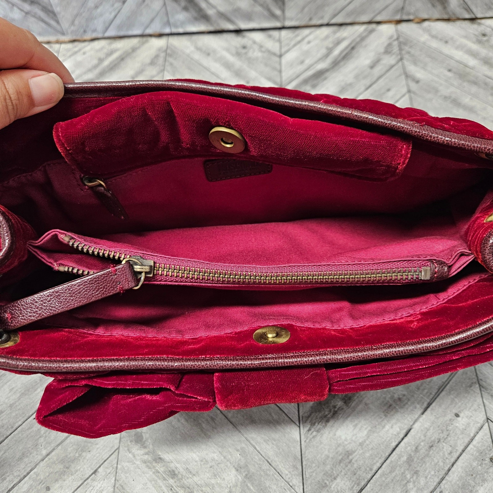 Vintage Moschino Velvet Shoulder Purse Red Hand Bag Quilt Made in Italy NOS Bow