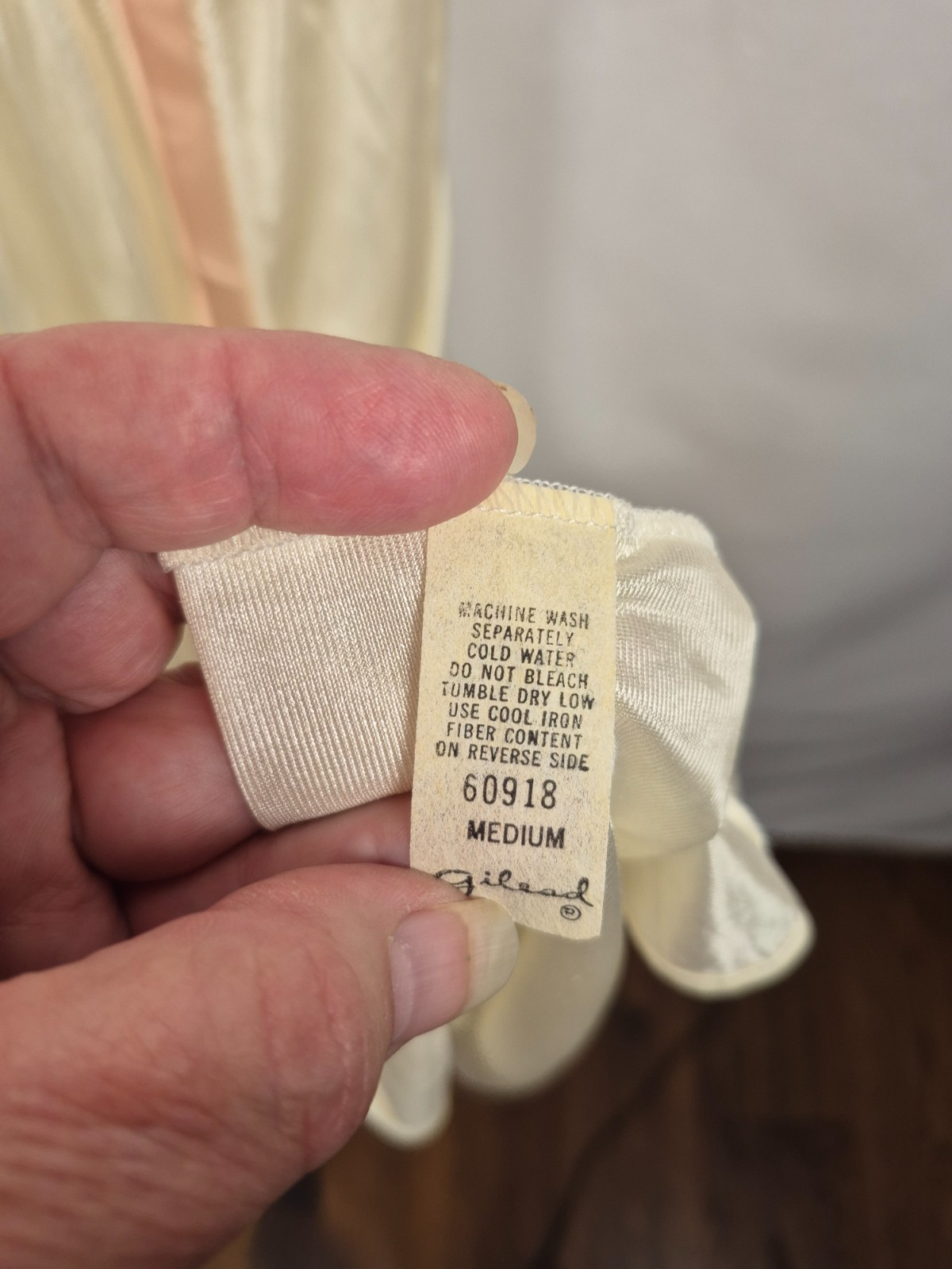 Gilead VTG peignoir set nightgown and robe lingerie wedding set
