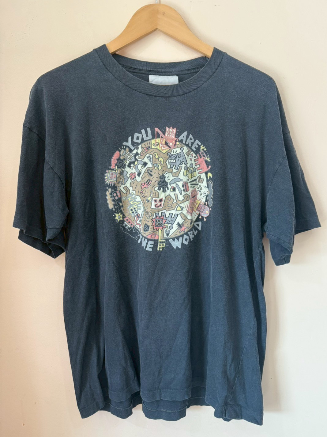 Vintage 1987 Speedy Graphito You Are The World Art T Shirt Single Stitch XL Fade