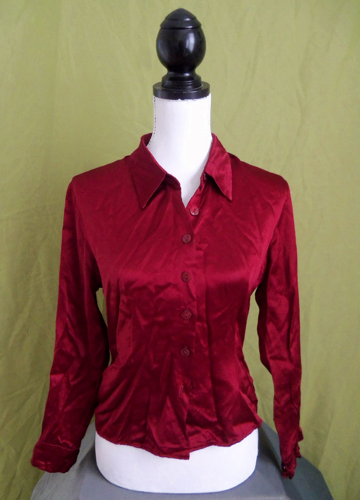 Classic 90s Ala brand burgundy acetate/rayon faux satin fitted blouse. Sz M