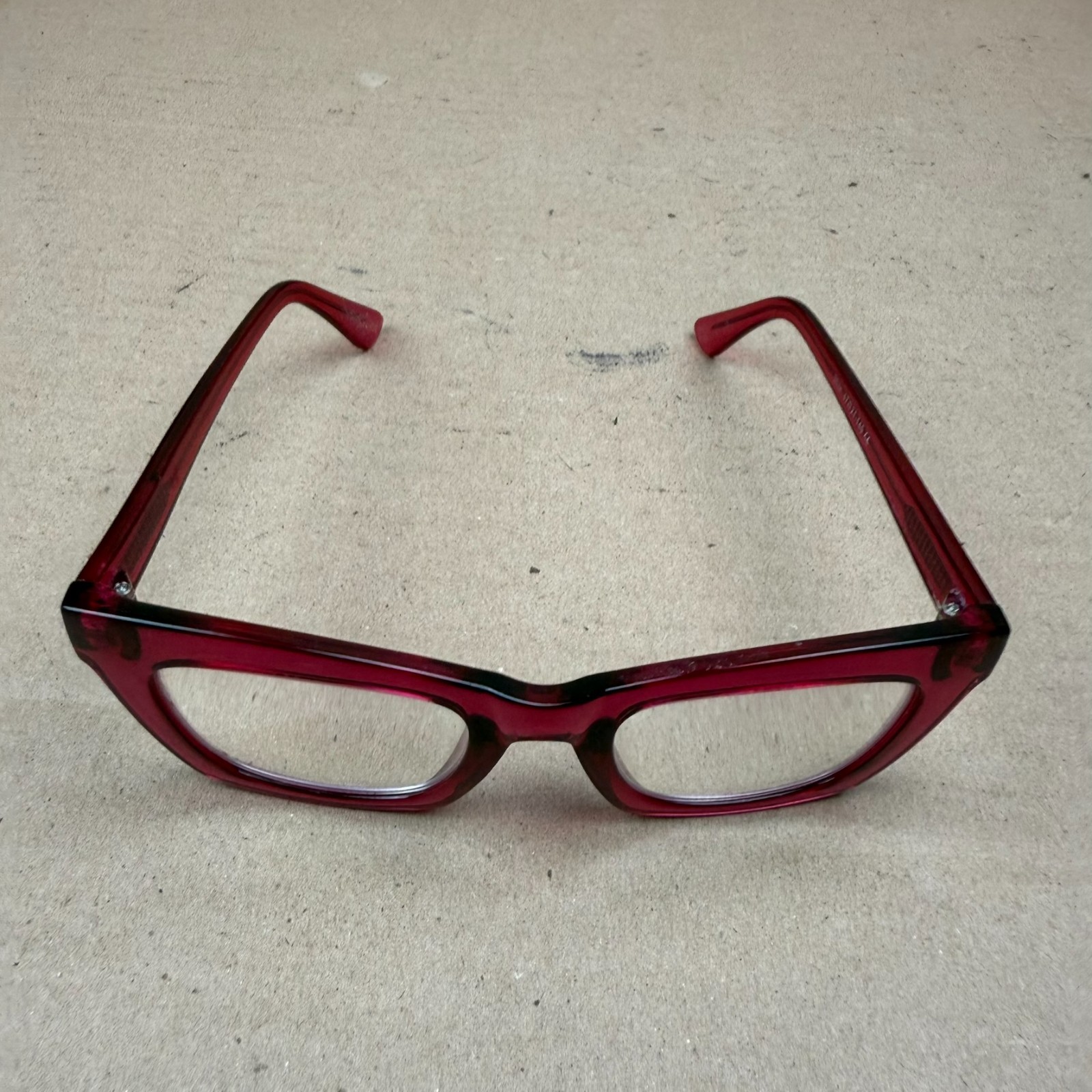 VINTAGE PINK CAT-EYE FRAMES Bold & Stylish 1960s Design Excellent Condition