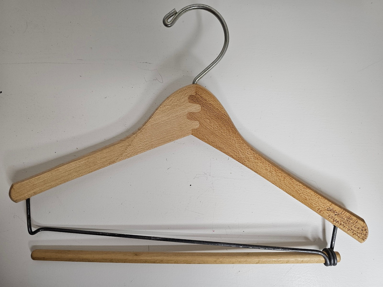Vtg Batts Natural Wood Wishbone Hangers 12.5″ For Youth Sizes 8-14 NOS Lot Of 10