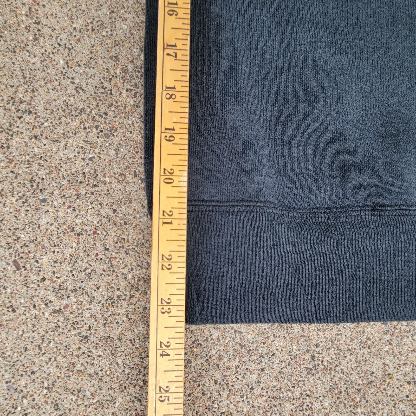 Vtg 80 90s Bemidji State Fastpitch #24 Black Hanes Sweatshirt V-Stitch Small USA