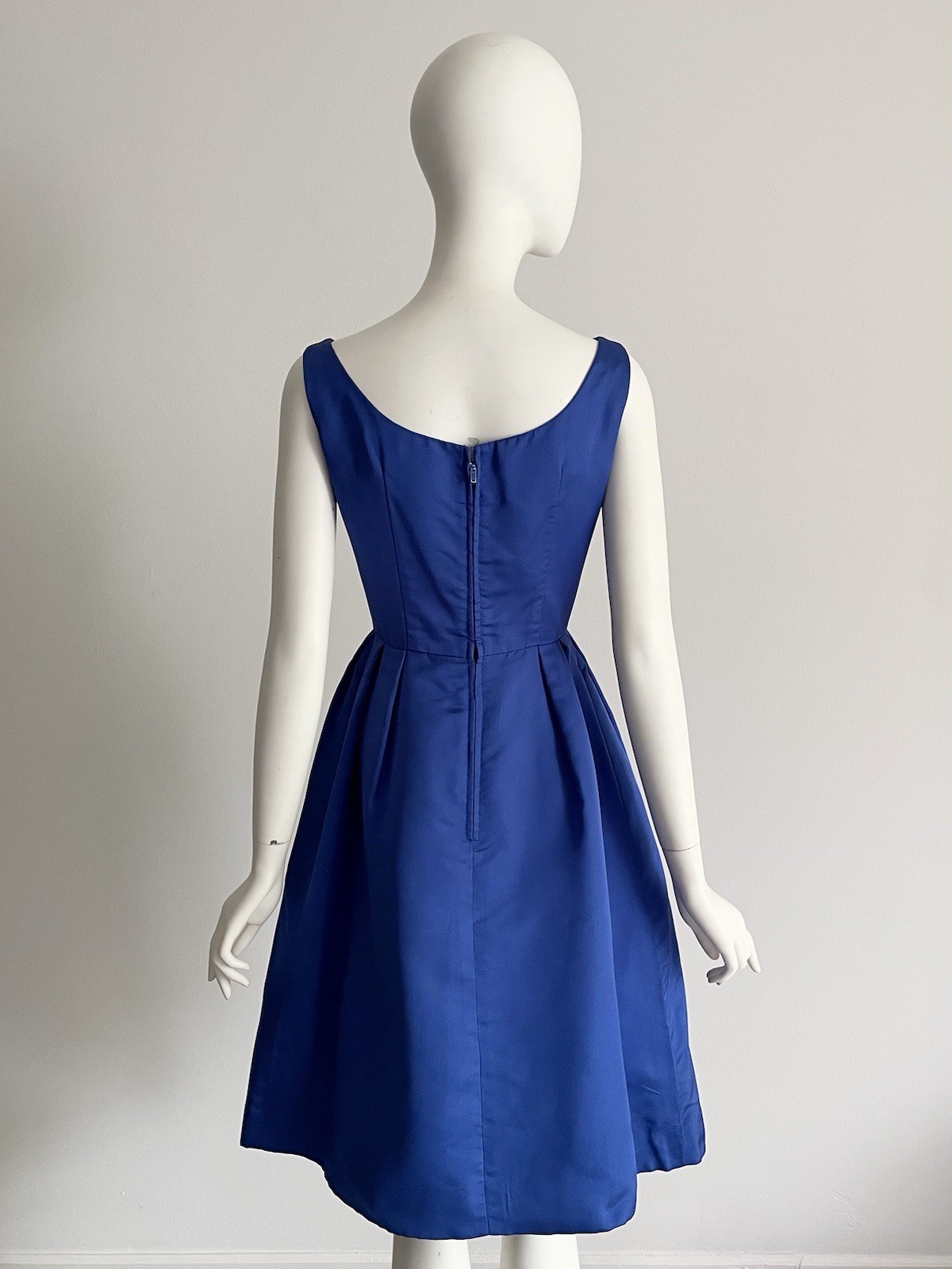 Vintage 1950s Designer Suzy Perette Size S Royal Blue Classic Dress Bow Party