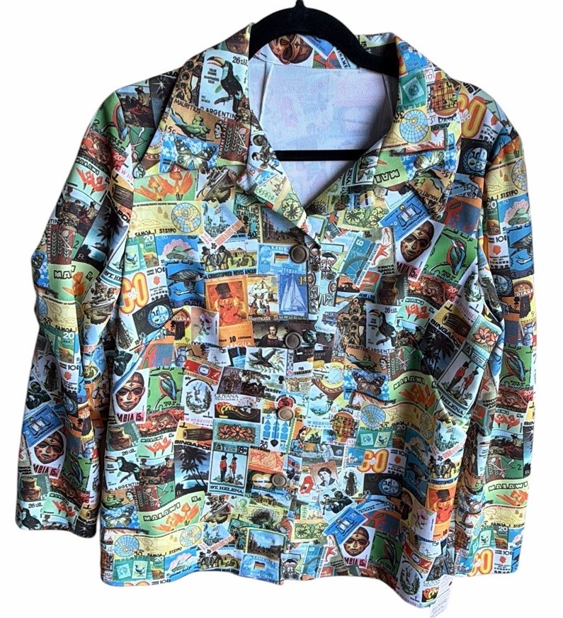Vintage 70s Women’s Postcard Stamp Print Shirt Jacket Point Collar Large USA