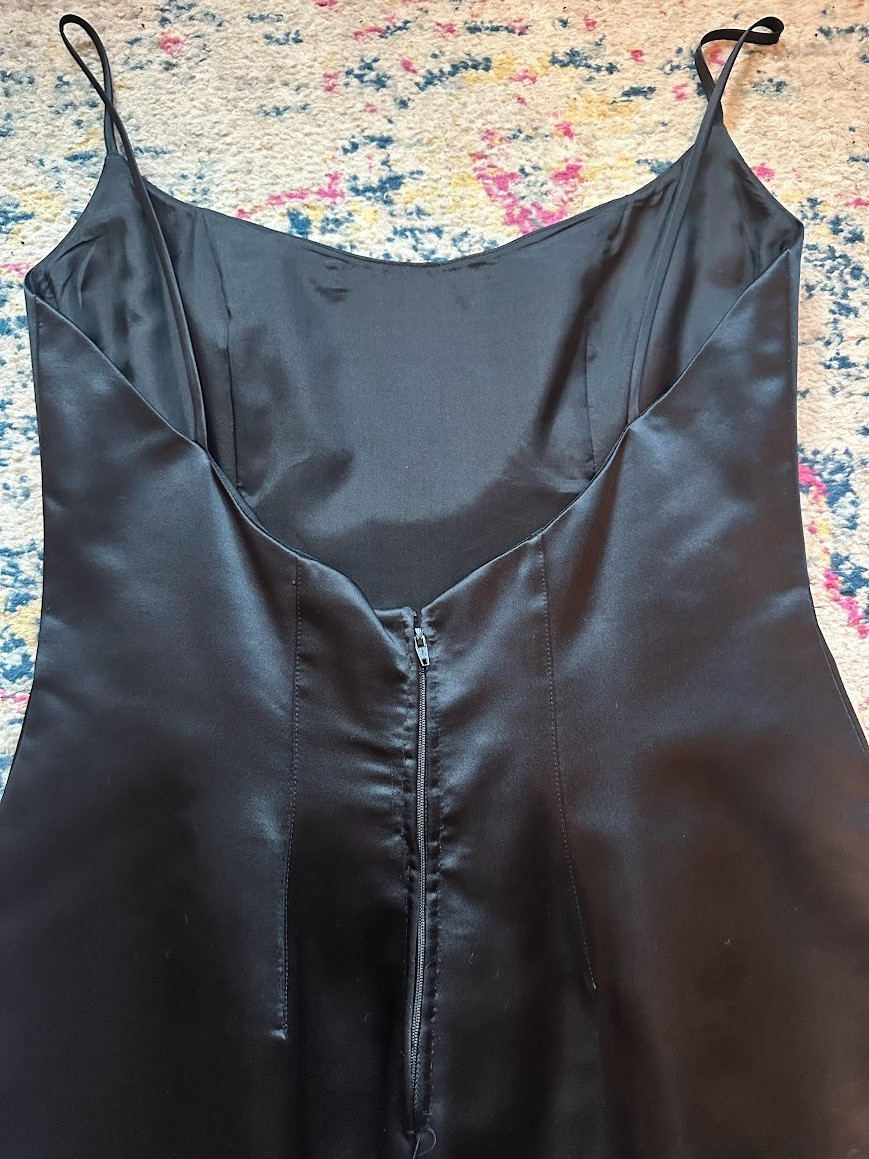 Vintage 90s Eva Chun Designer Black Tie 100% Silk Evening Gown Back Slit – 10
