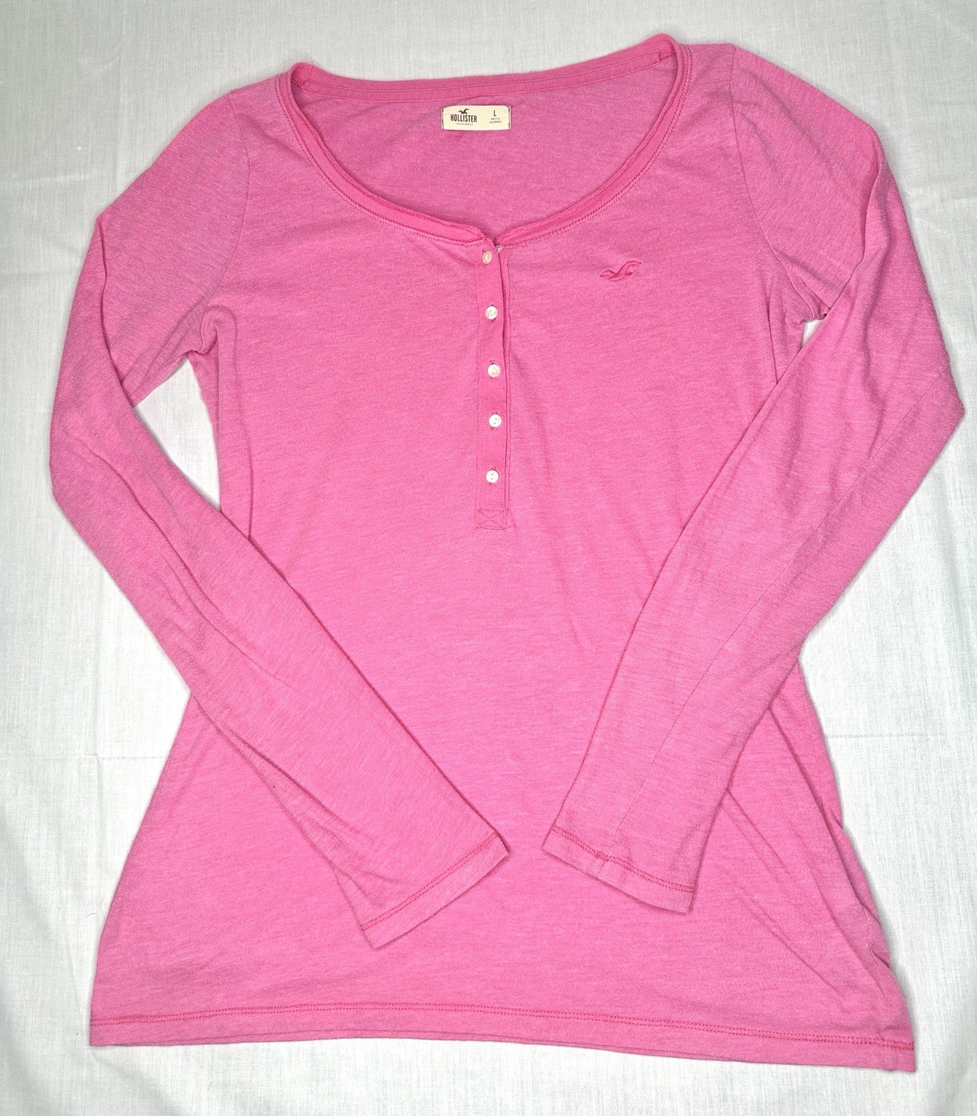 Vintage Y2K Hollister Long Sleeve Baby Tee With Buttons Size Large (TEXTURED)