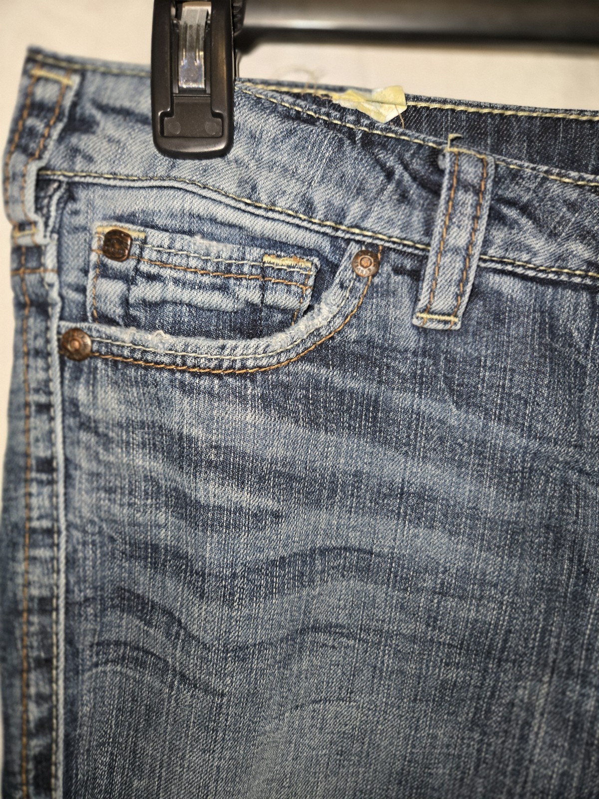 Silver Twisted Mid Capri Jeans Women’s Size W29/L33