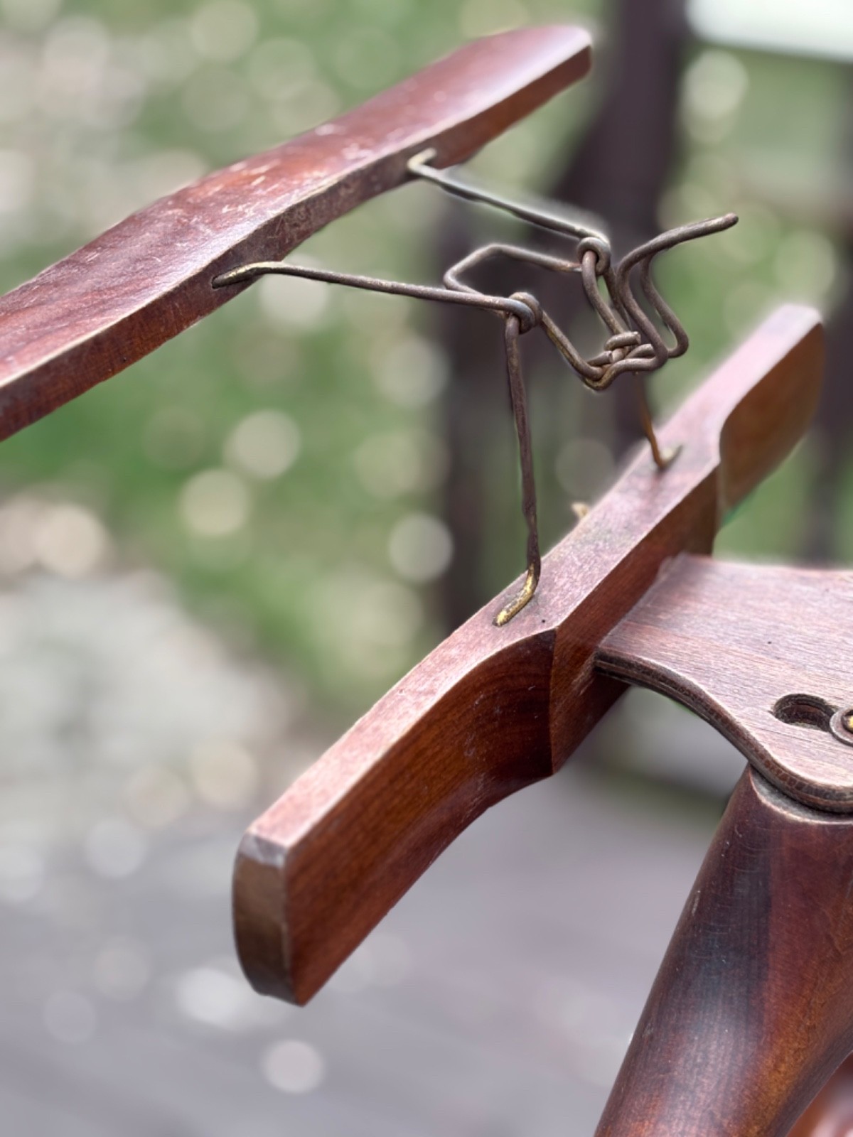 Vintage Wooden SPQR Rolling Valet Butler Suit Rack Stand – Brevettato Italy