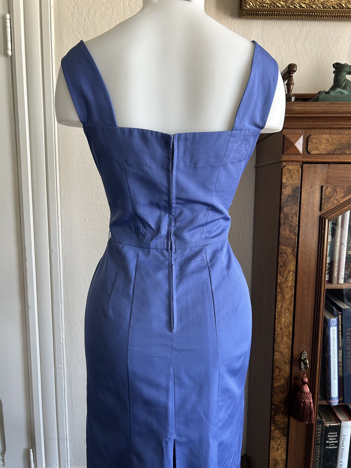Vintage 1950s Bombshell Dress Blue Wiggle Cocktail Pinup Vixen 34-26-36
