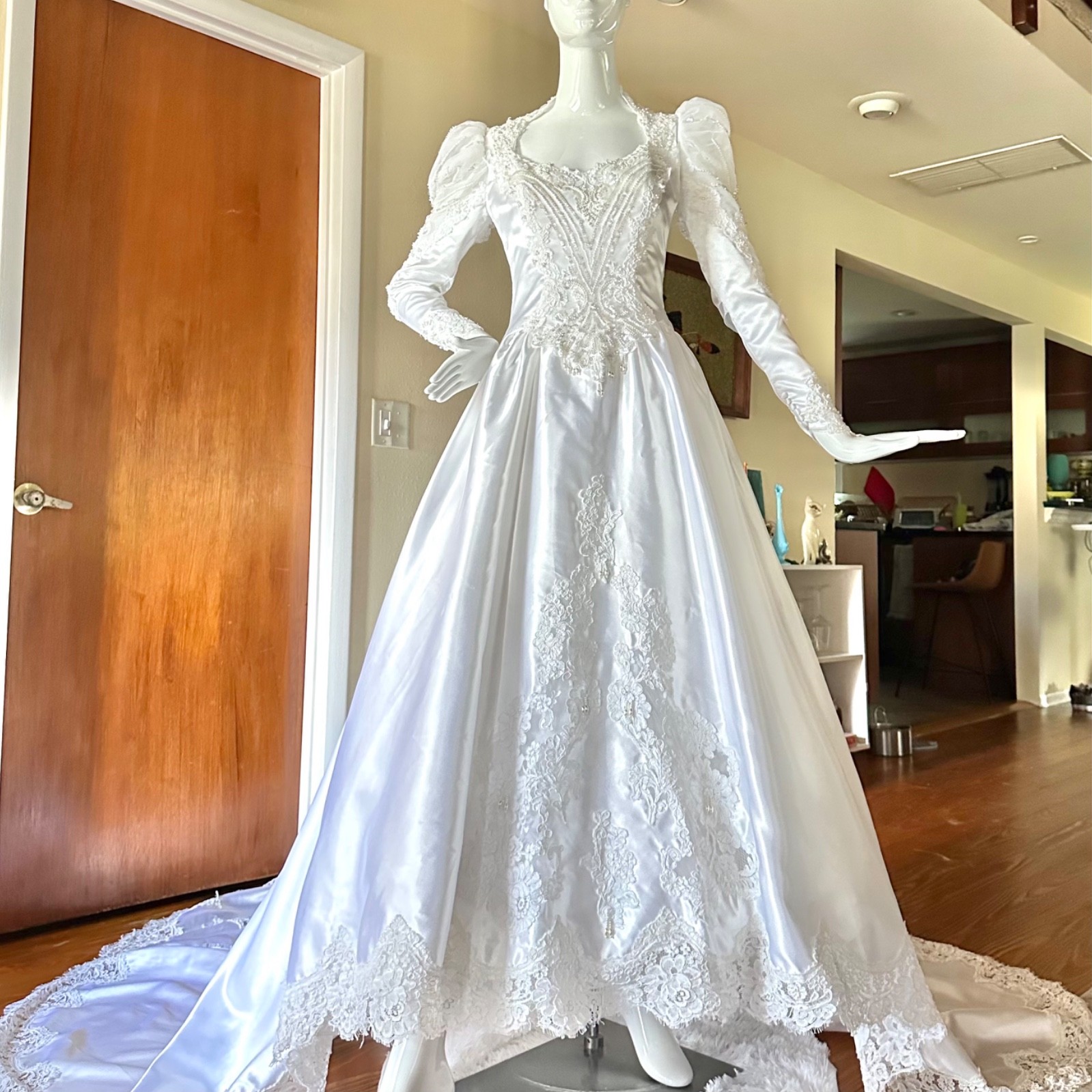 Vintage 1980s Romantic Eve of Milady Princess Wedding Gown Dress Long Train S