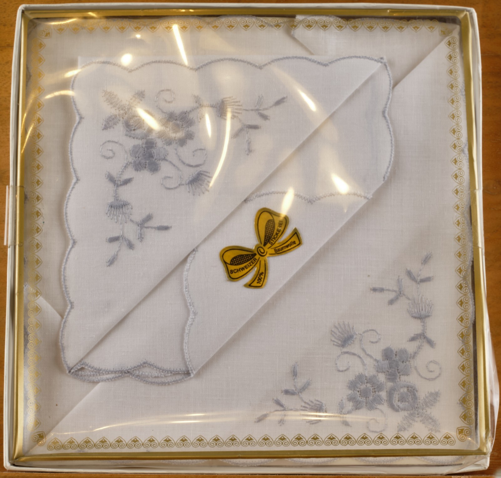 Vintage 2x Ladies Handkerchiefs Swiss Embroidery 100% Cotton Handmade