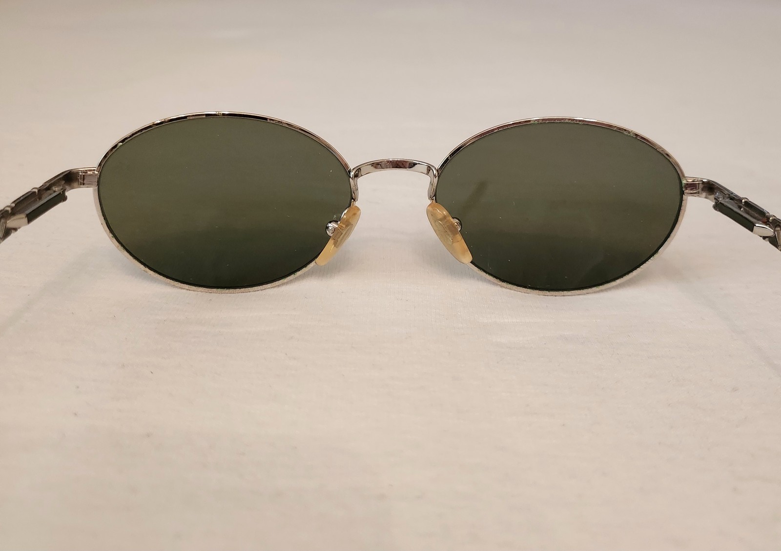 Moschino Sunglasses Vintage 90s Unique Gray Small Oval