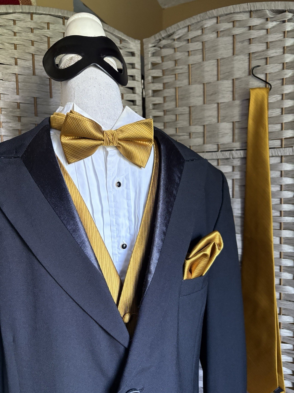 After Six Tuxedo Jacket Ties Shirt 70s Wedding Adult Prom Halloween 42R Vintage