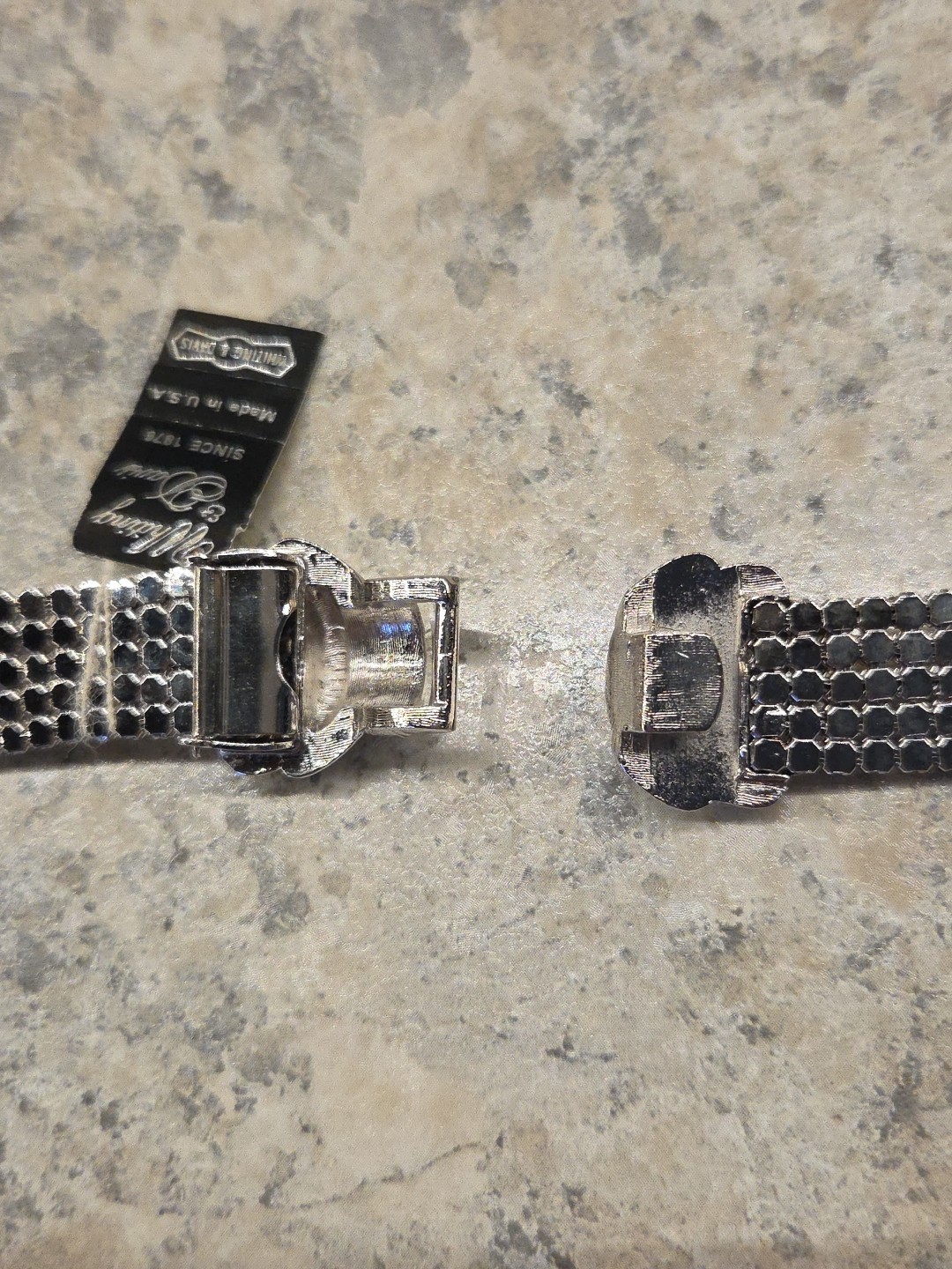 Vintage Whiting & Davis 33″ Silver Tone Mesh Belt Shell/Bow Buckle .5″ Wide