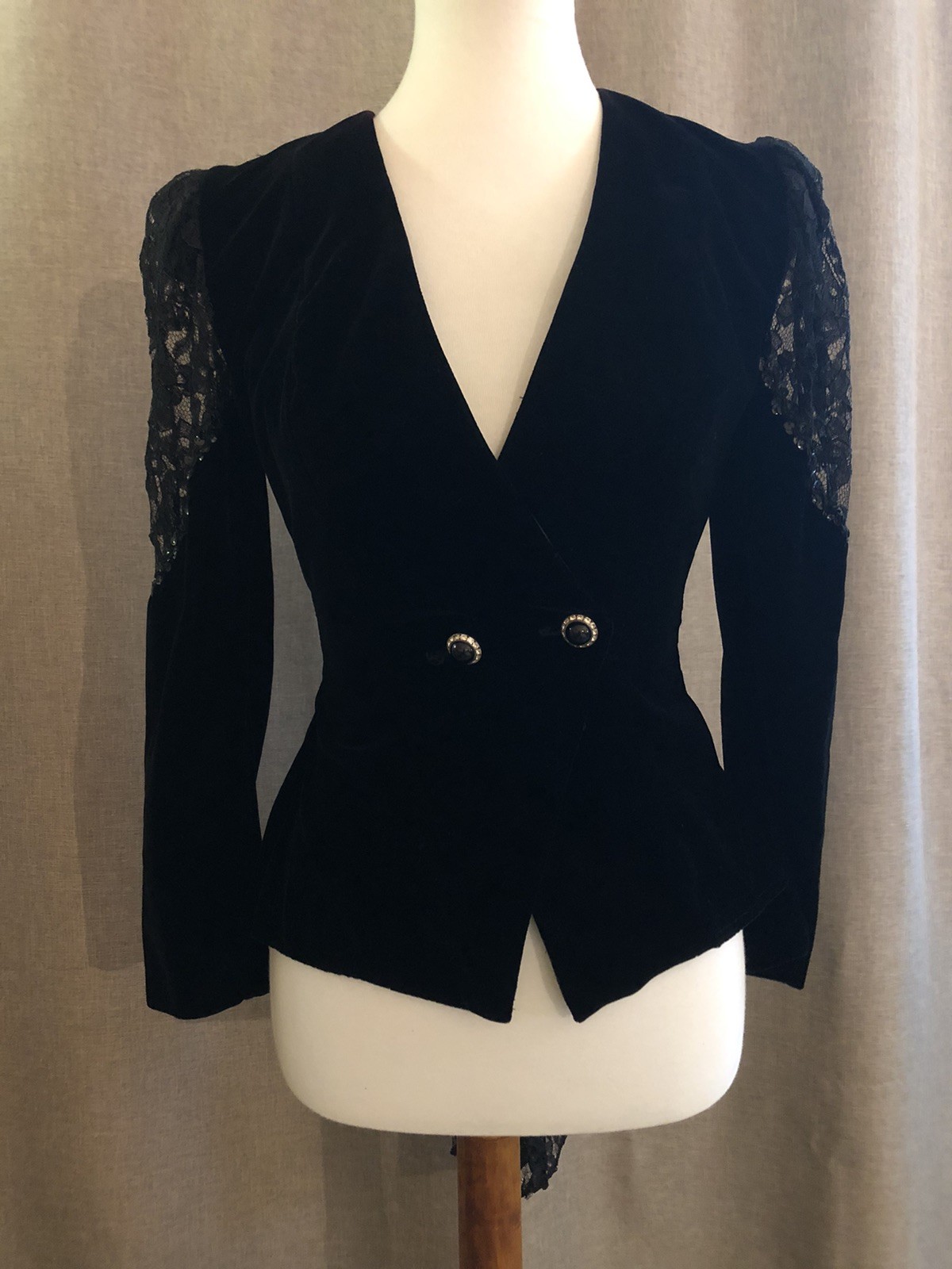 Vintage 1980s Black Velvet Evening Jacket Sz 3 LACE Train Bow Sequins Zum Zum